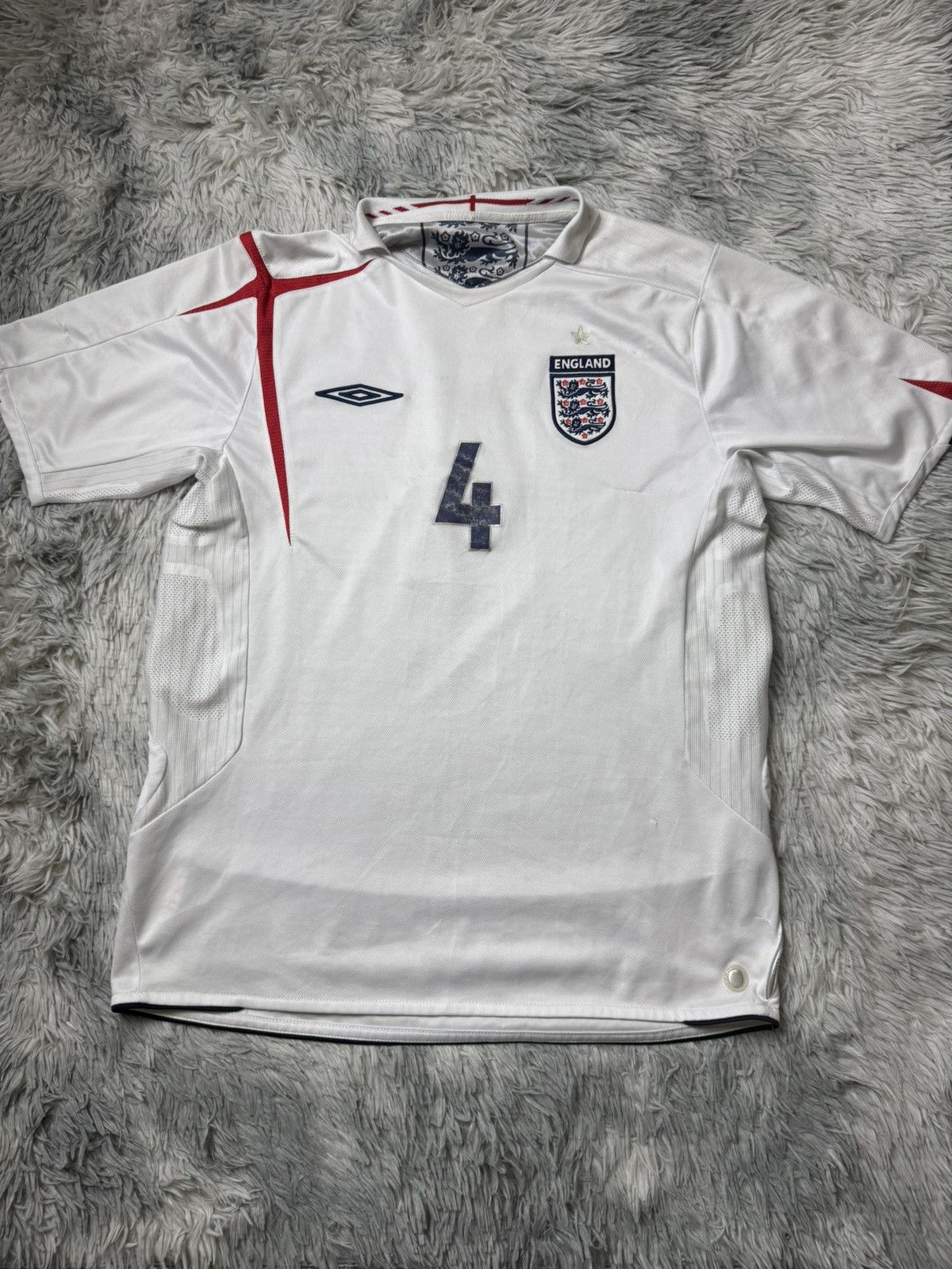 Vintage Vintage England Steven Gerrard 2005-07 Size US L / EU 52-54 / 3 - 1 Thumbnail