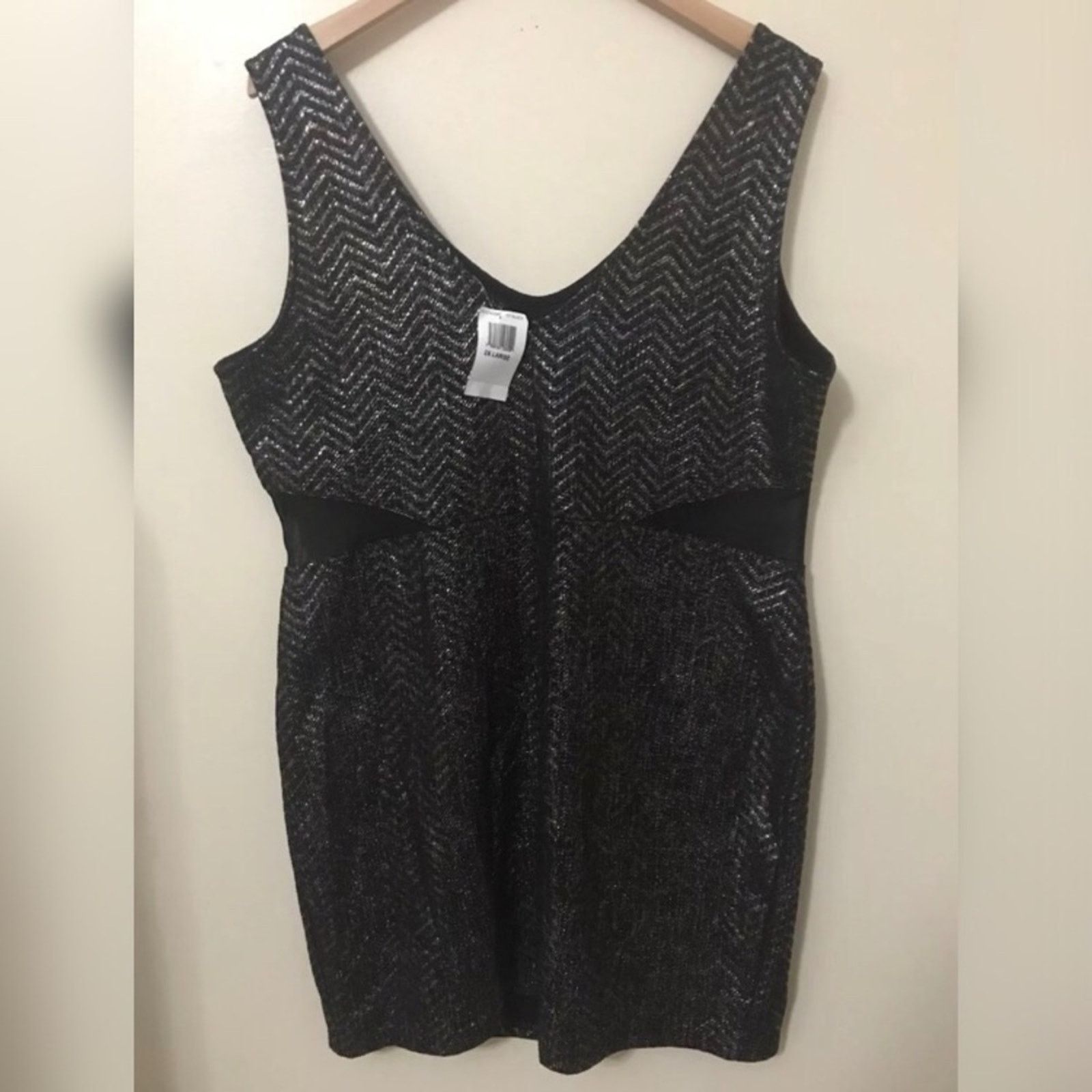 Other NWT Soprano Metallic Chevron Bodycon Dress Size XXL / US 16-18 / IT 52-54 - 6 Thumbnail