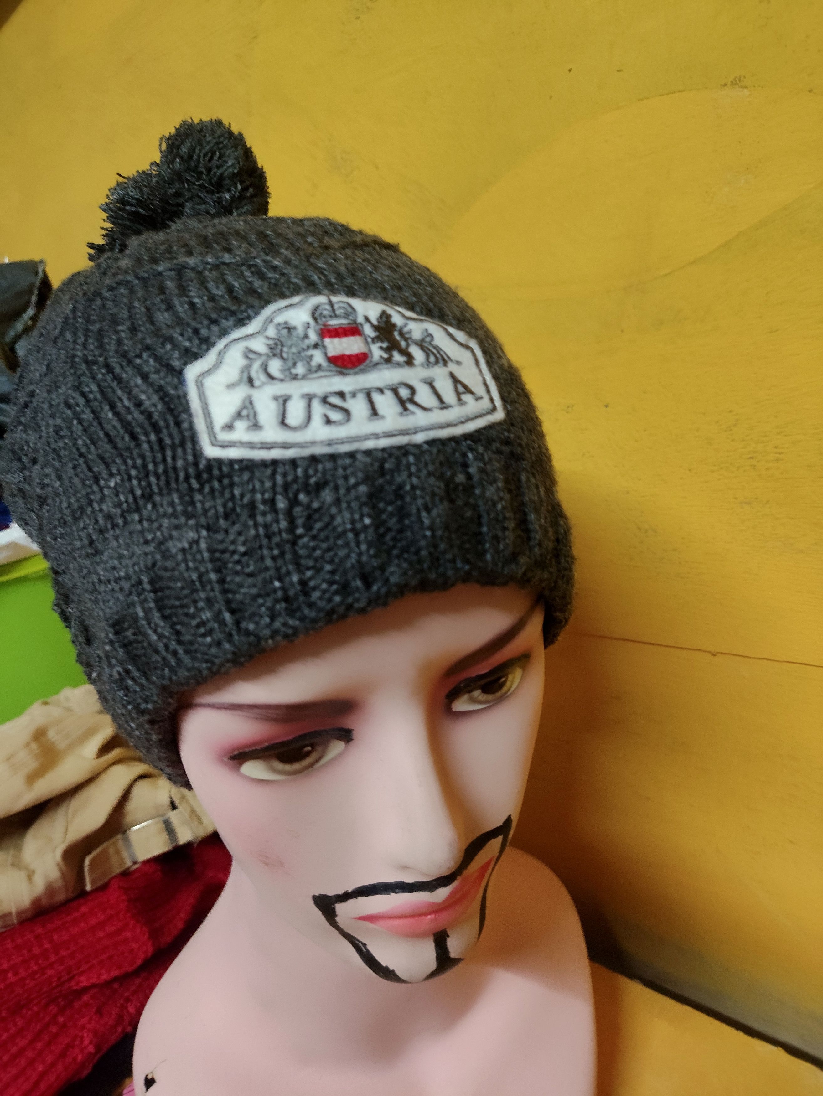Vintage Austria Beanie Snowcap Vintage Stuff (Comfortable material) Size ONE SIZE - 1 Thumbnail