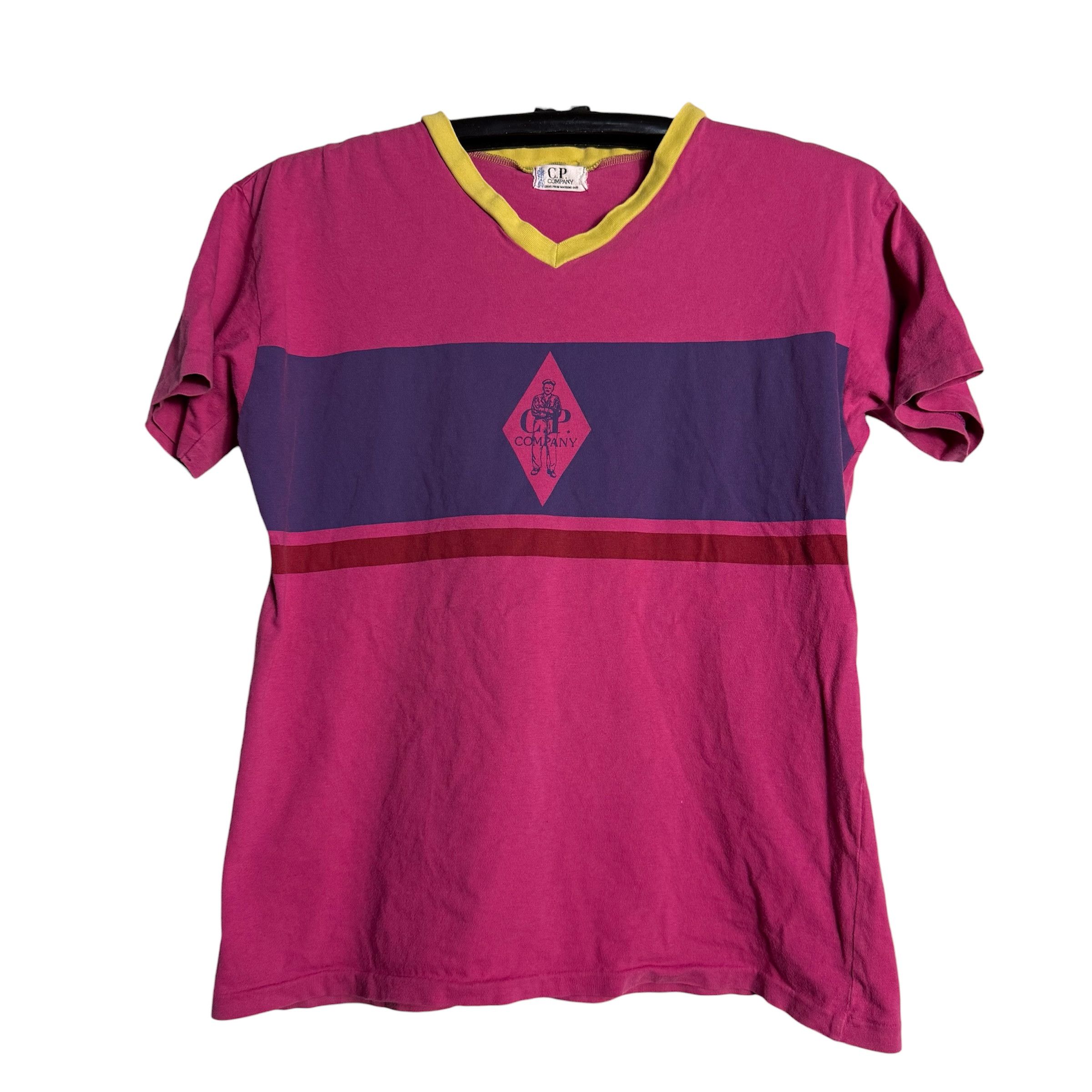 C.P. Company 🔥RARE🔥Vintage C.P Company Spellout V-Neck T-shirt Size ONE SIZE - 1 Thumbnail