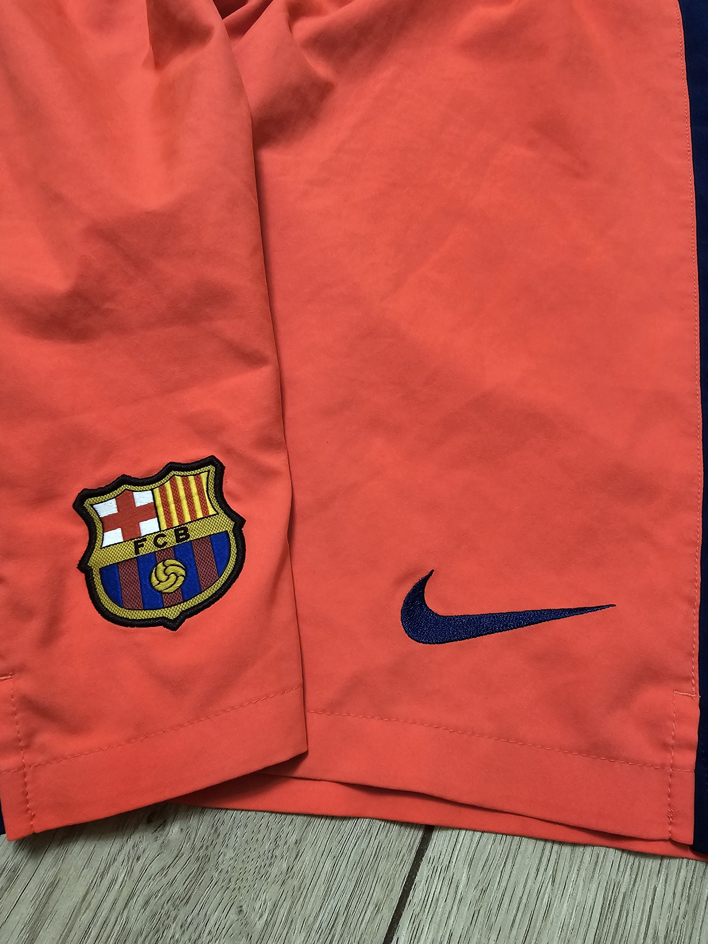 Nike BARCELONA 2014 2015 AWAY FOOTBALL SHORTS SOCCER SHORTS Size US 34 / EU 50 - 3 Thumbnail
