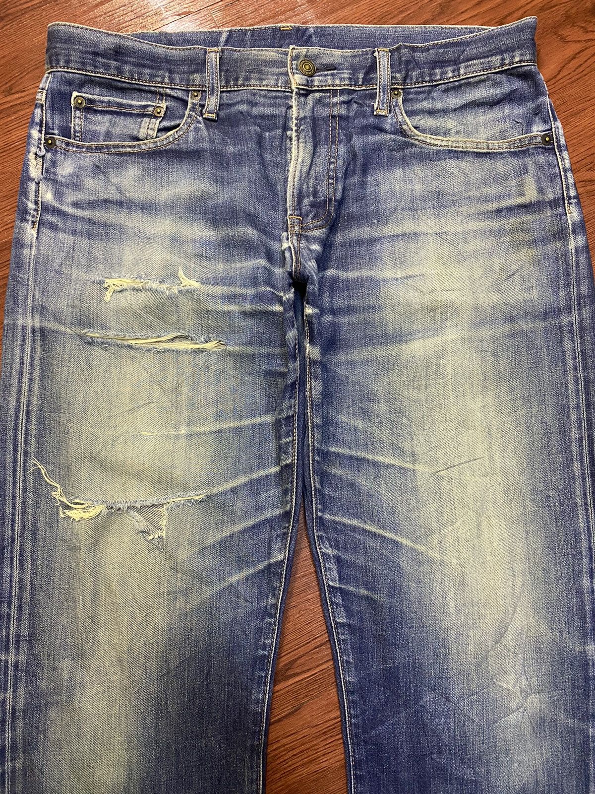 Japanese Brand Vintage Uniqlo UJ Faded Wash Distressed Loose Style Jeans Size US 36 / EU 52 - 3 Thumbnail