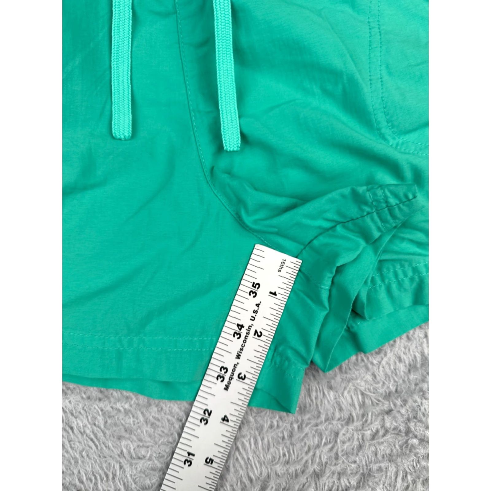 Vintage VINTAGE Columbia Cargo Shorts Women Large Green Nylon Casual Hiking Travel Activewear Size 36" / US 14 / IT 50 - 6 Thumbnail