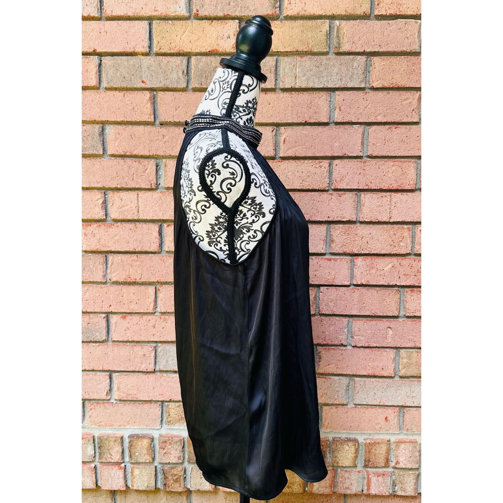 Other NWT Torrid Black Satin Halter Top Beaded Collar 00 Size XL / US 12-14 / IT 48-50 - 2 Thumbnail