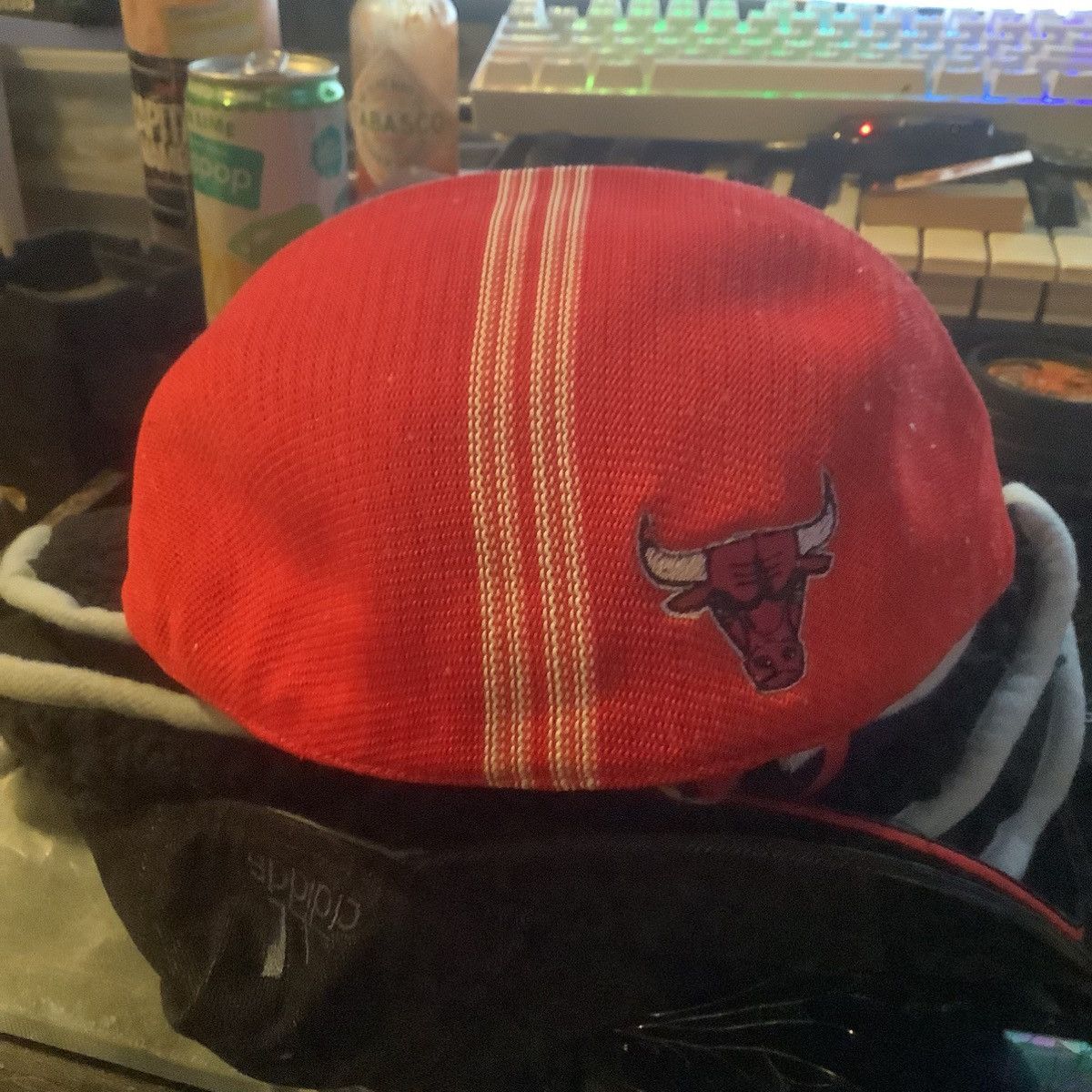 NBA Chicago Bulls Rare Knit Hat Sample Size Small To Medium Size ONE SIZE - 3 Thumbnail