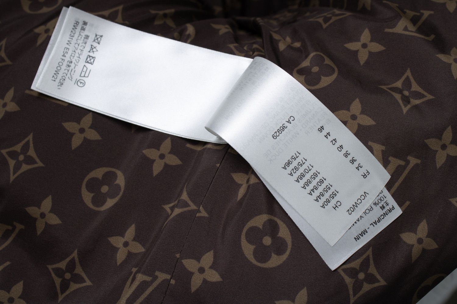 Louis Vuitton Louis Vuitton, long sleeved pillow puffer jacket Size S / US 4 / IT 40 - 7 Thumbnail