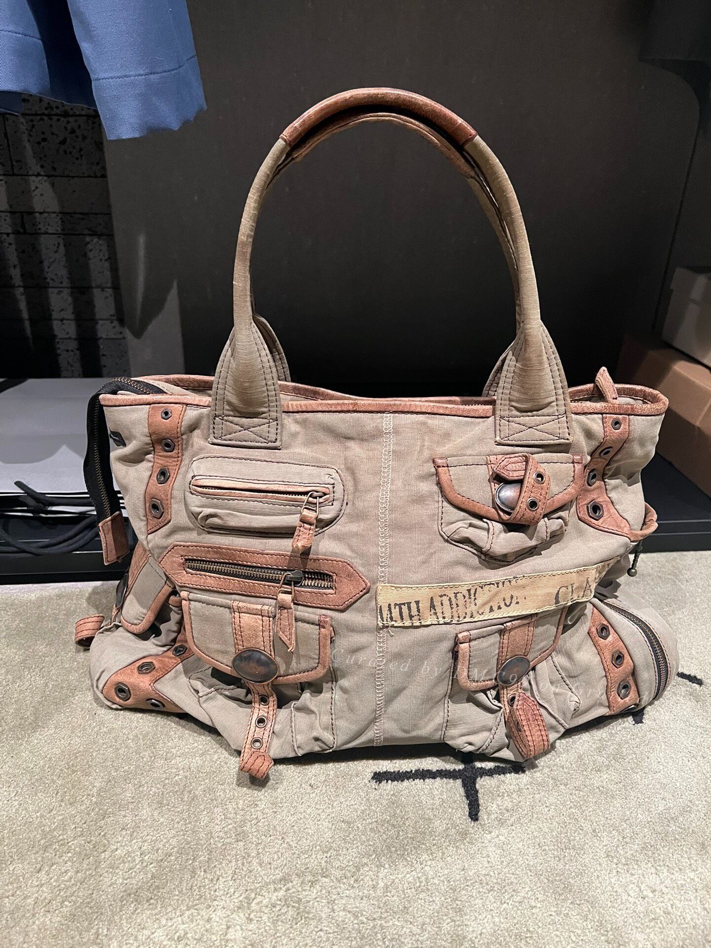 Takahiromiyashita The Soloist. 14th Addiction Large Handbag Size ONE SIZE - 1 Thumbnail