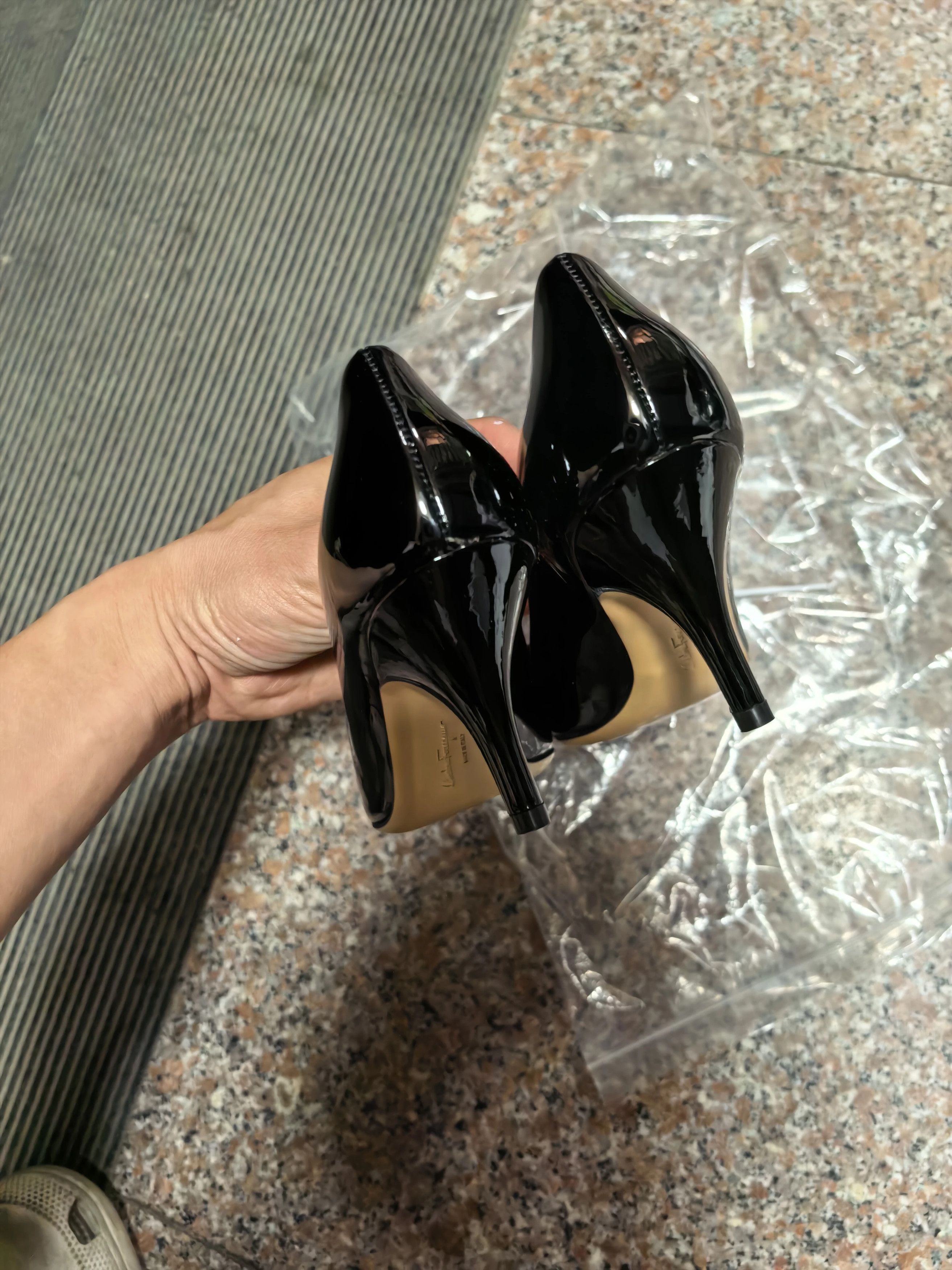 Salvatore Ferragamo Ferragamo Women's Classic High Heels US 4.5/EU 35 New Unused Size US 4.5 / IT 34.5 - 4 Thumbnail