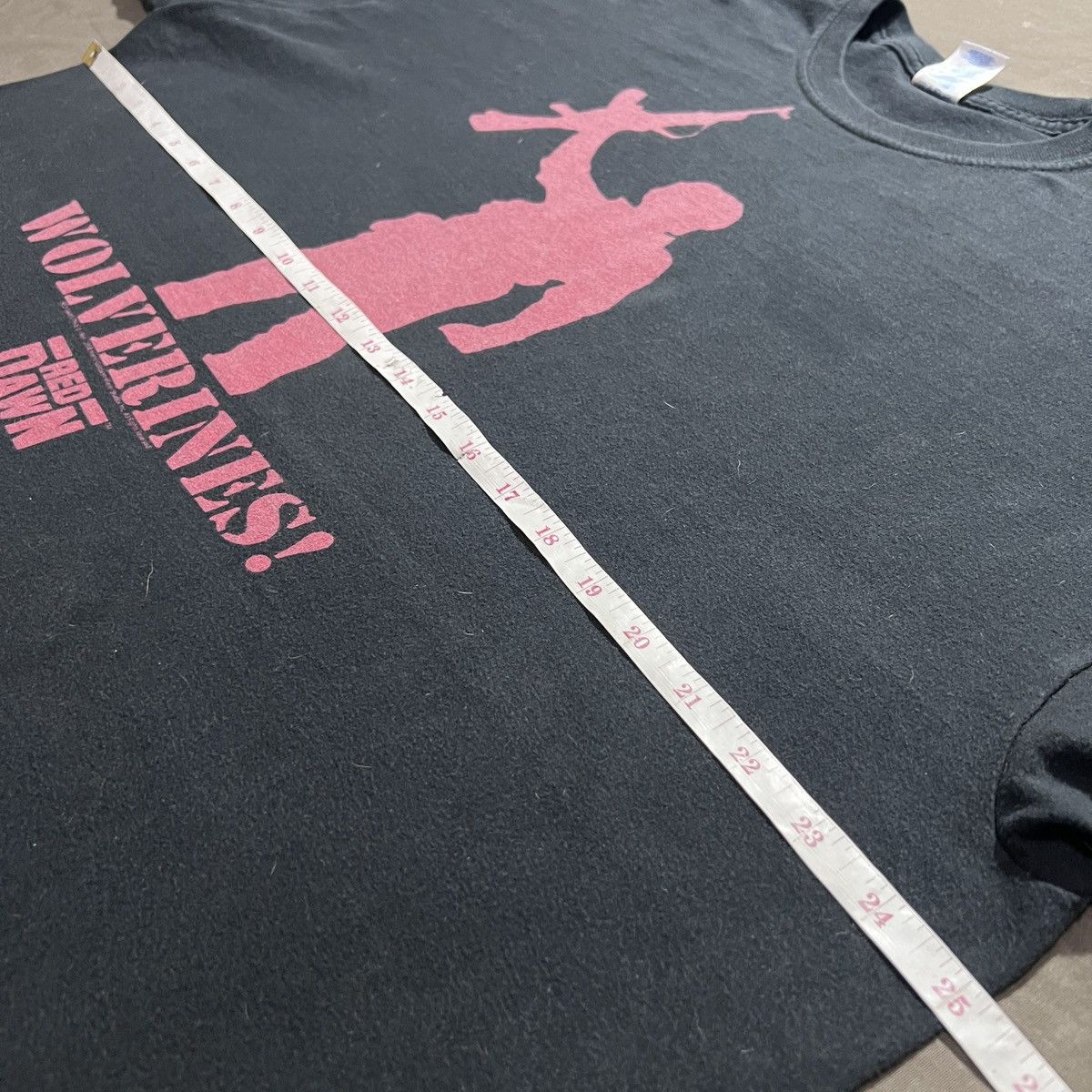 Vintage Vintage Y2K Red Dawn Wolverines military movie Tee 2XL AK 47 Size US XXL / EU 58 / 5 - 10 Thumbnail