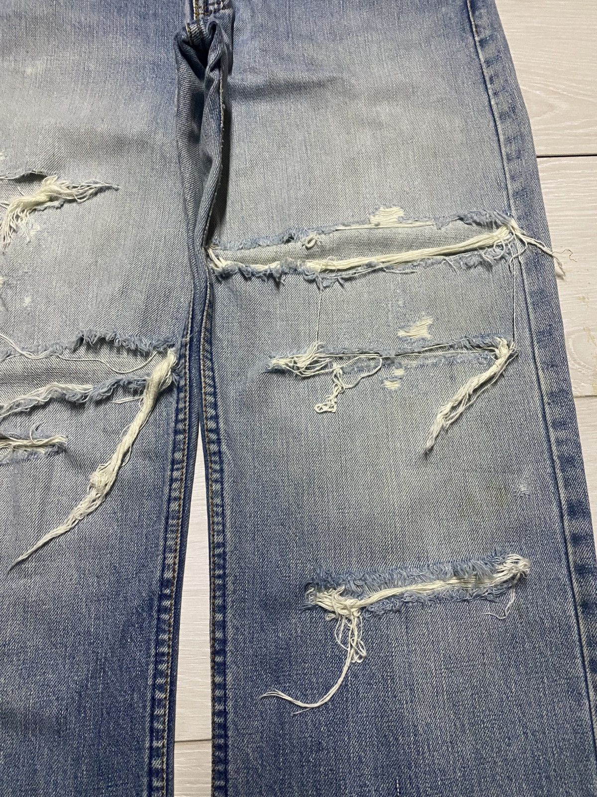 Levi's Vintage Levis 509 Destroyed Baggy Jeans Size US 32 / EU 48 - 8 Thumbnail