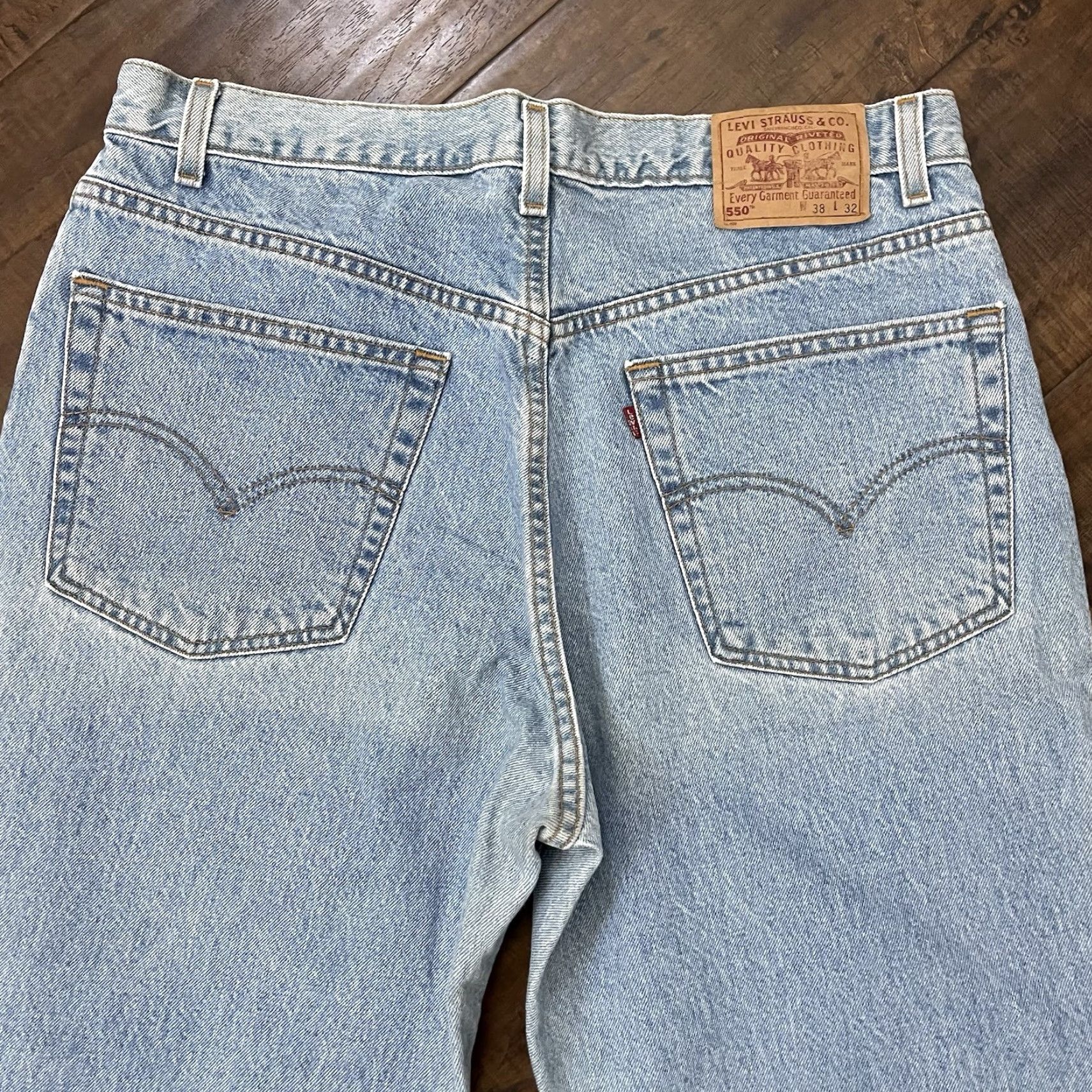 Levi's VINTAGE Levi's 550 Jeans Men 38x32 Light Blue 90s Relaxed Straight Denim Casual Size US 38 / EU 54 - 2 Thumbnail