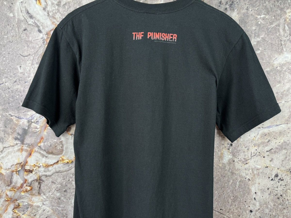 Marvel Comics Men’s The Punisher 2004 T-Shirt Comics Marvel Size Medium Size US M / EU 48-50 / 2 - 11 Thumbnail