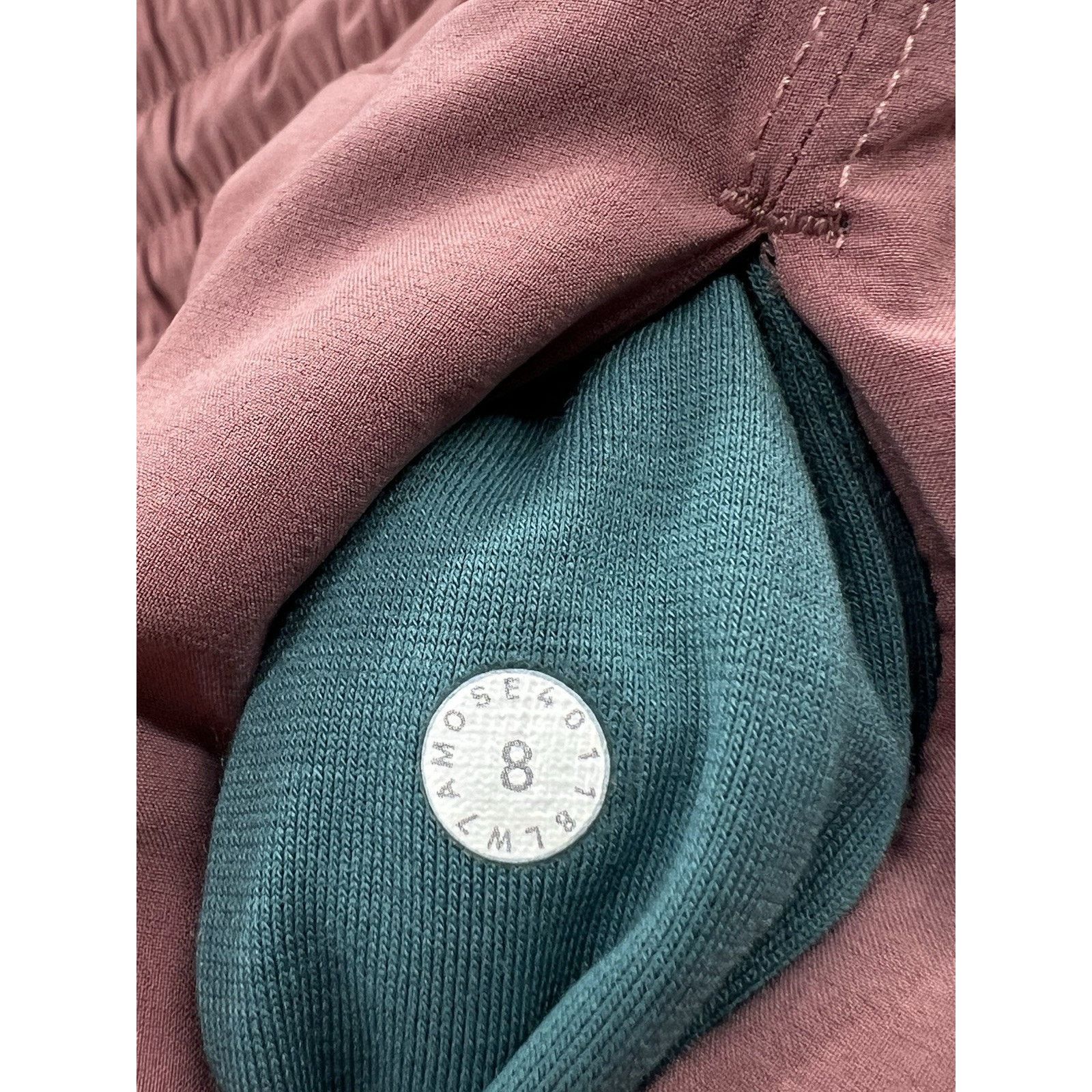 Lululemon Lululemon Choose A Side Reversible Shorts Quicksand Green 8 Size 30" / US 8 / IT 44 - 5 Thumbnail