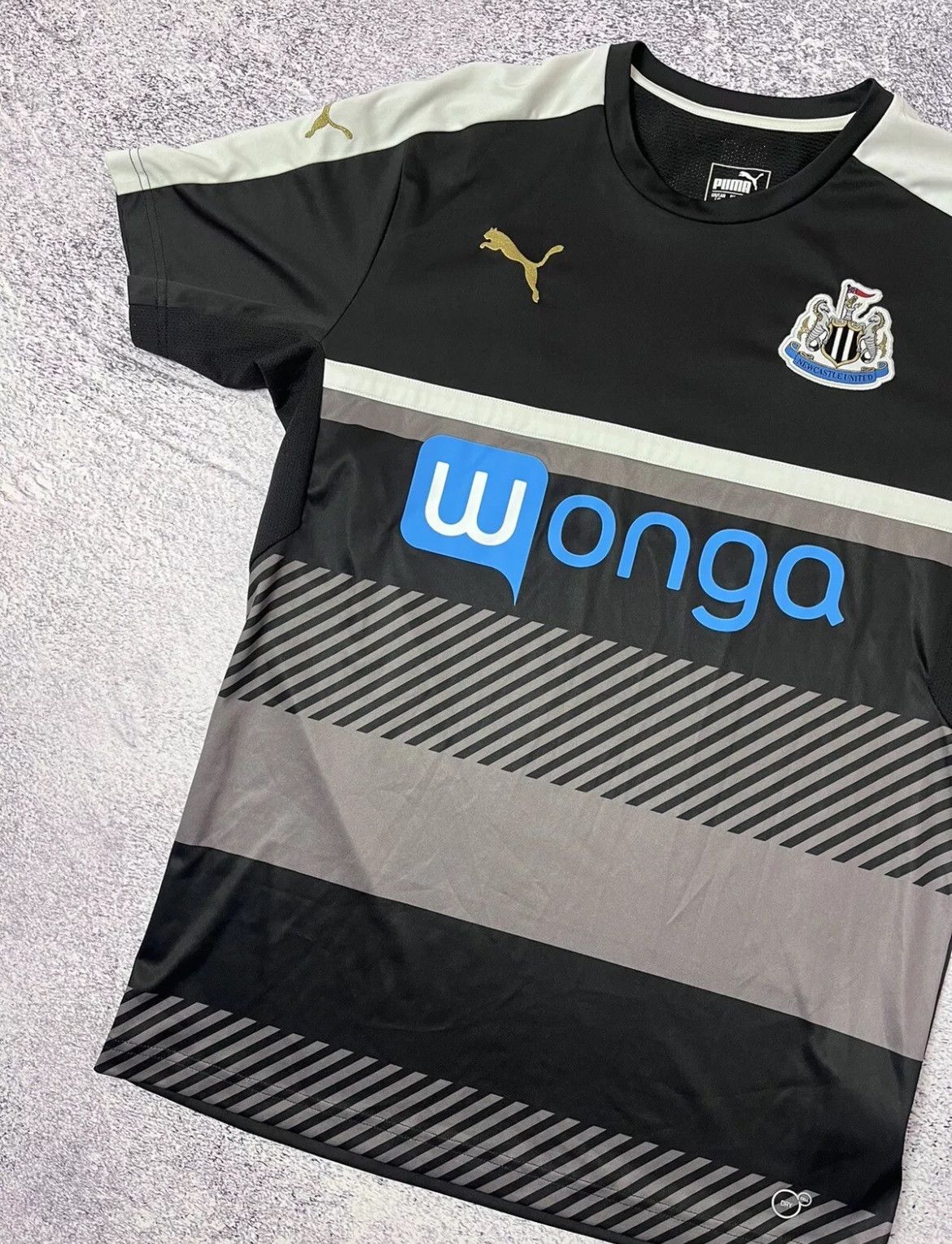 Puma Soccer Jersey Fc NEWCASTLE UNITED FOOTBALL JERSEY PUMA Size US M / EU 48-50 / 2 - 2 Thumbnail