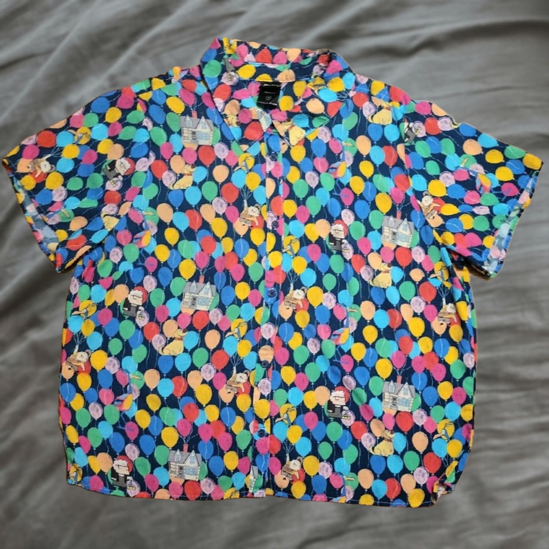 Disney Disney Pixar Her Universe UP Balloons Shirt Size 2 Rayon Button Up Colorful Size XS / US 0-2 / IT 36-38 - 1 Thumbnail