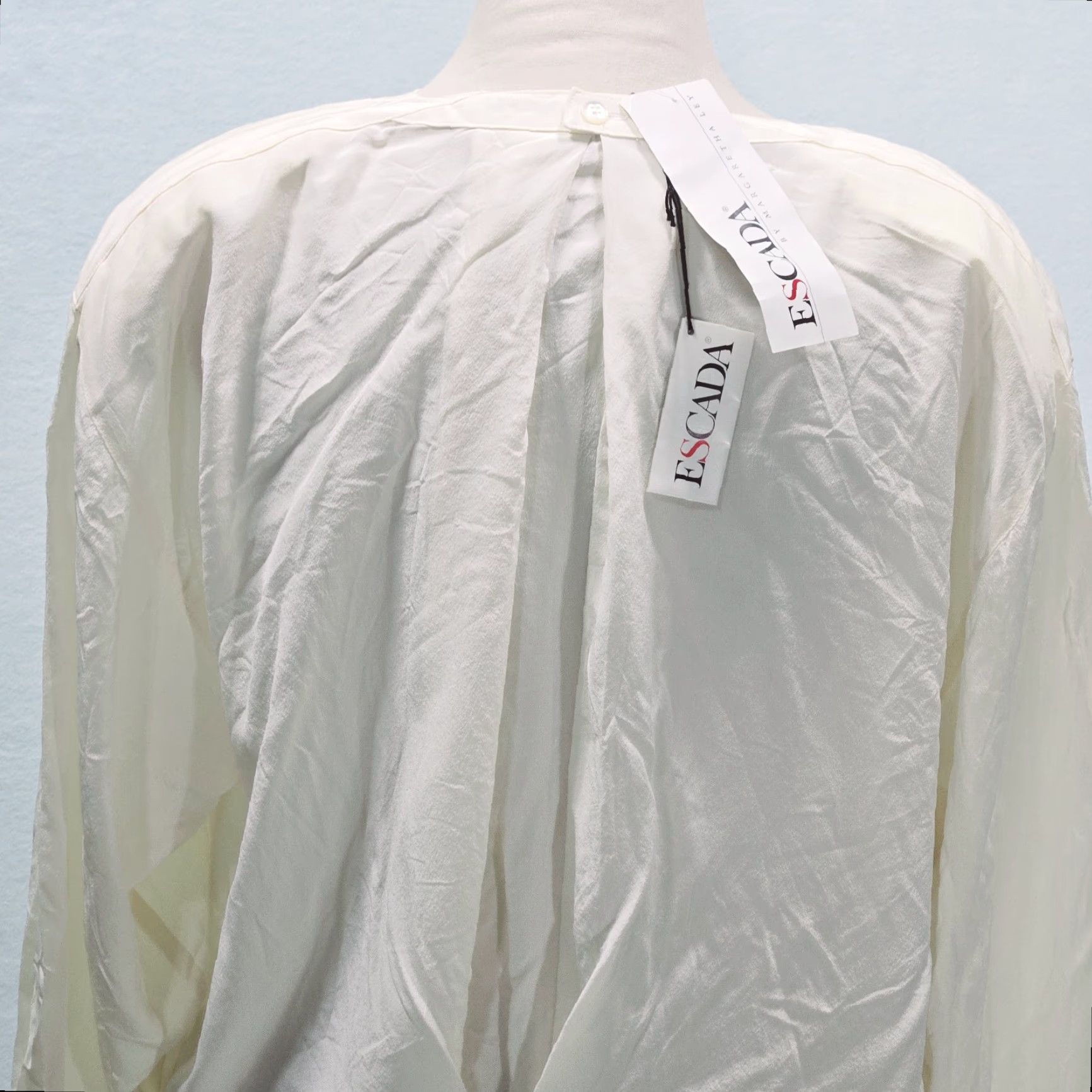 Escada VINTAGE Escada Silk Blouse Long Sleeve Ivory Pleated NWT Shoulder Pad Size 38 Women's Blouse Size XS / US 0-2 / IT 36-38 - 5 Thumbnail