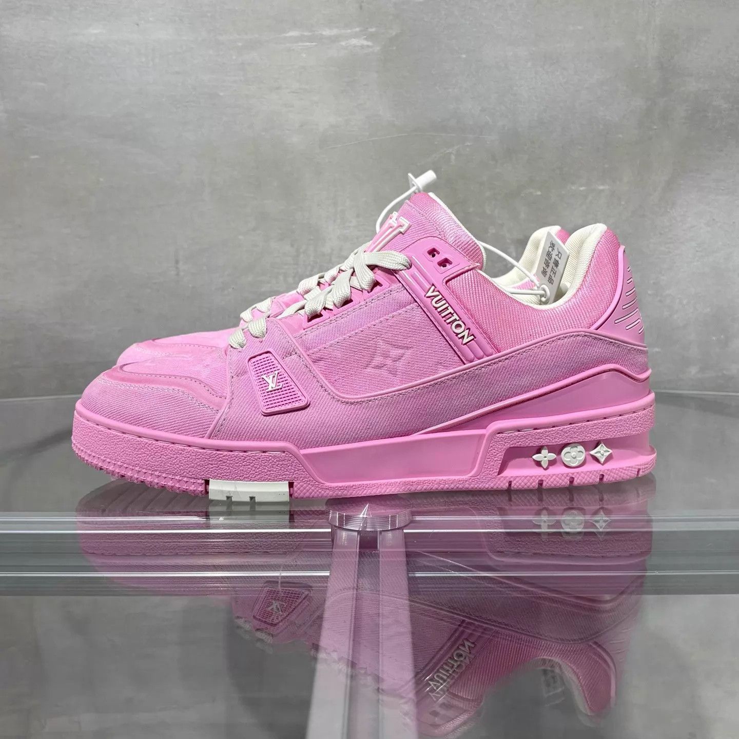 Louis Vuitton LV Trainer Pink Denim 40 New Size US 9.5 / IT 39.5 - 4 Thumbnail