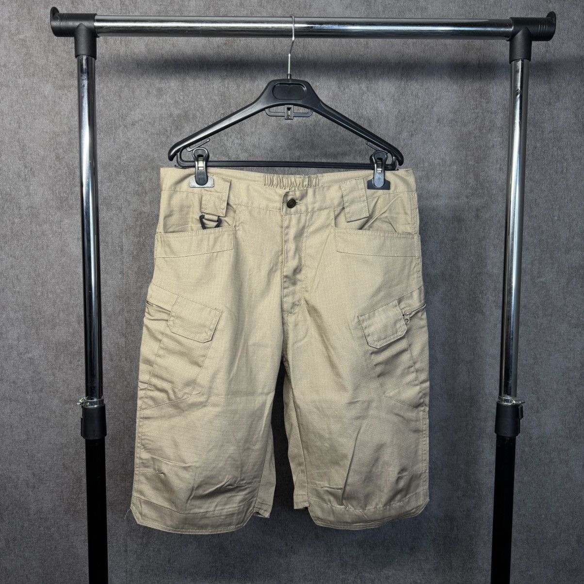 Japanese Brand Cargo shorts multi pocket Japanese style military Size US 32 / EU 48 - 1 Thumbnail