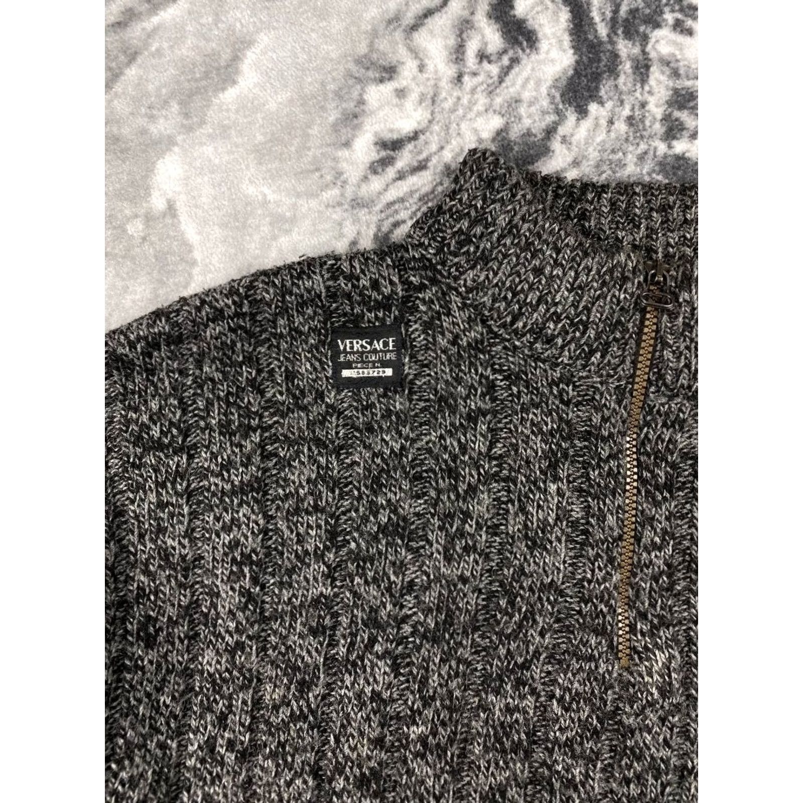 Versace VINTAGE Versace Jeans Couture 1/4 Zip Ribbed Knit Sweater Men XL Gray Shirt Pullover Knit Wool Logo 1/4 Zip Winter Fall Mens XL Gray Size US XL / EU 56 / 4 - 3 Thumbnail