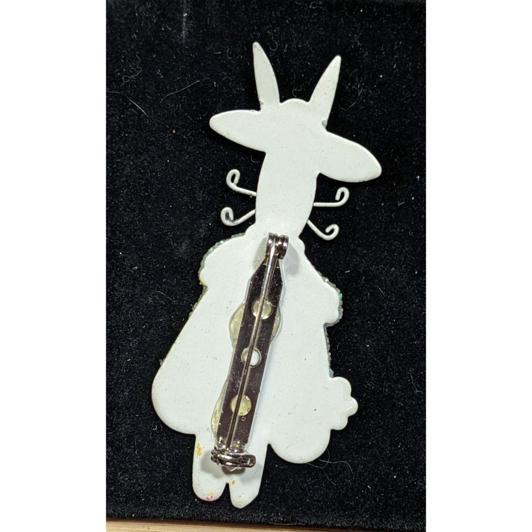 Other Vintage Easter Bunny In Yellow Dress Spring Themed Brooch Size ONE SIZE - 4 Thumbnail