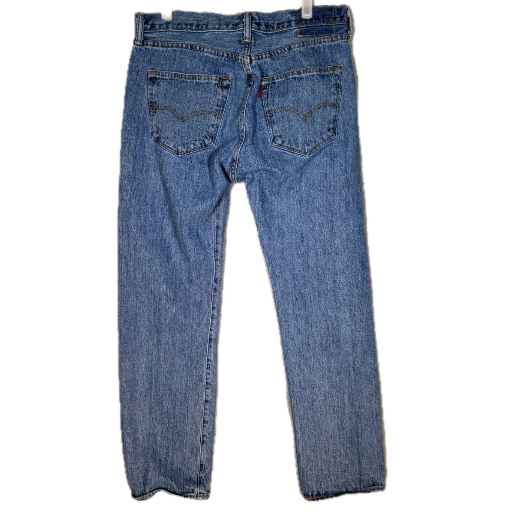 Levi's VINTAGE Levi’s 501 Mens Jeans 34x30 Blue Denim Medium Wash Button Fly Straight Leg Size US 34 / EU 50 - 2 Thumbnail