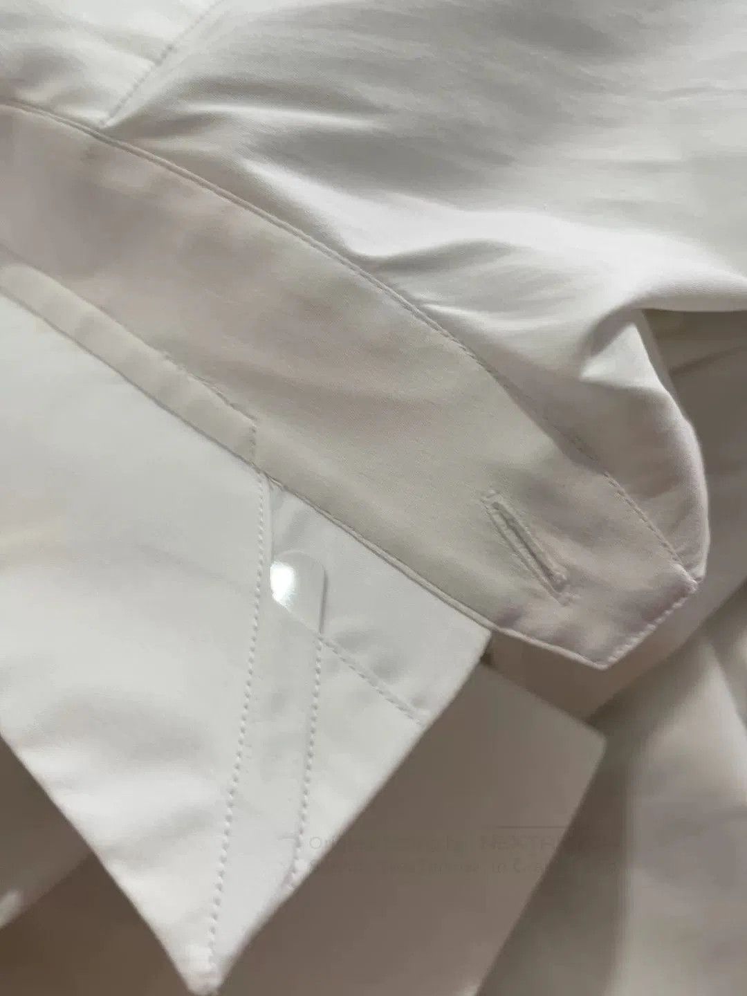 Balenciaga Balenciaga Men's Shirt. Size US M / EU 48-50 / 2 - 7 Thumbnail