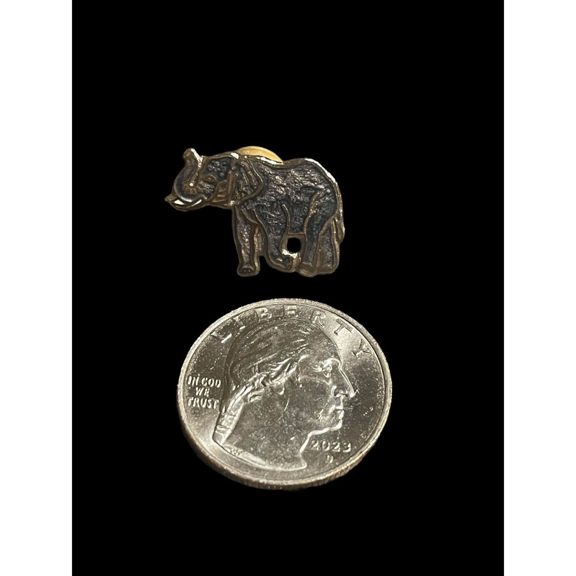 Vintage Vintage Gray Metallic Elephant with Gold Tone Brooch Pin or Size ONE SIZE - 5 Thumbnail