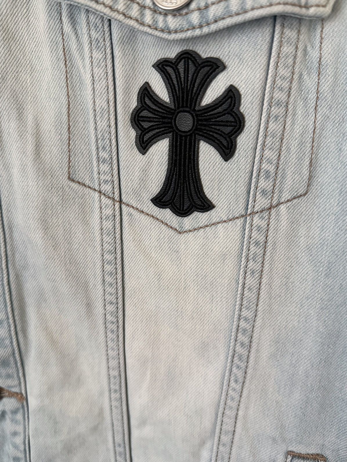 Other Light Wash Blue Jean Cross Denim Jacket Size US M / EU 48-50 / 2 - 5 Thumbnail
