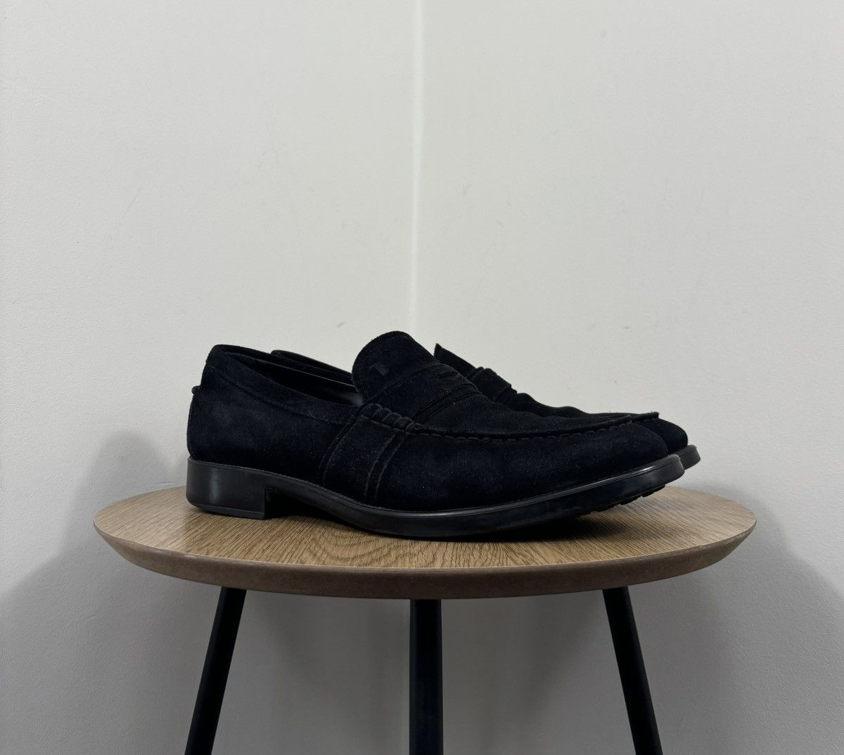 Tod's Tod’s Men’s Deep Black Luxury Suede Penny Loafers Shoes Size US 9 / EU 42 - 1 Thumbnail