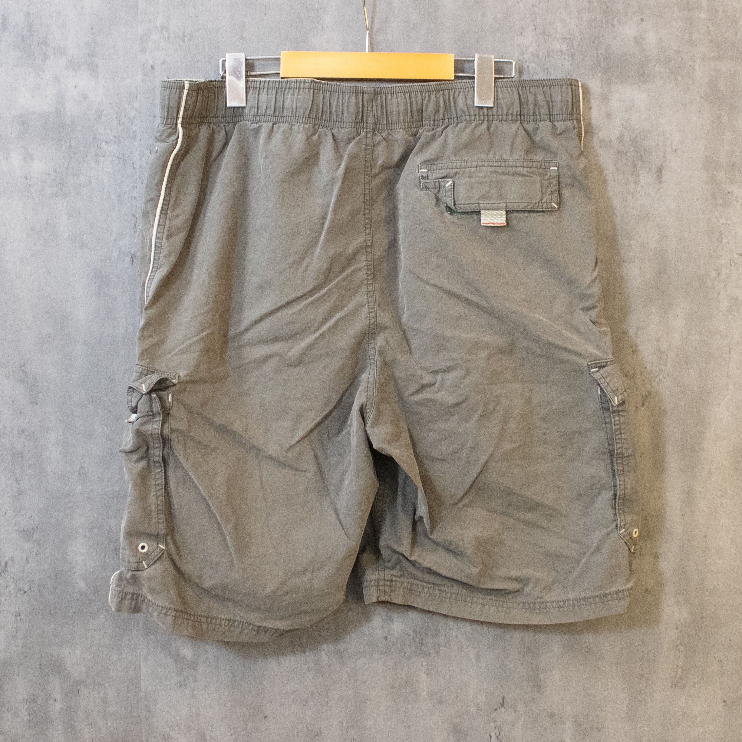 Vintage Y2K 2000's Gotcha Sport Charcoal Grey Baggy Shorts Size US 37 - 4 Thumbnail