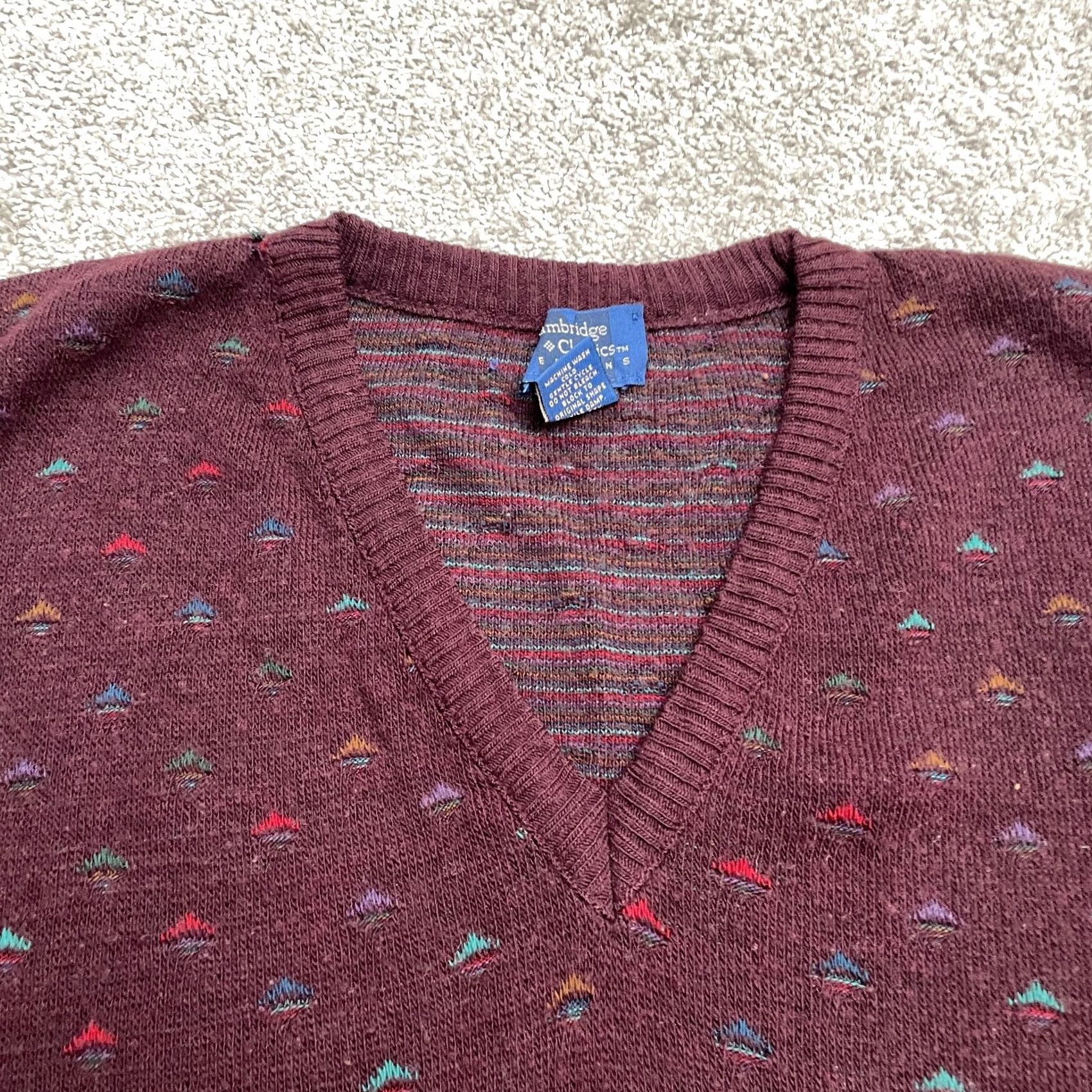 Vintage VINTAGE Cambridge Mervvns Italian Wool Vest Pullover Sweater Mens Large Red Size US L / EU 52-54 / 3 - 3 Thumbnail