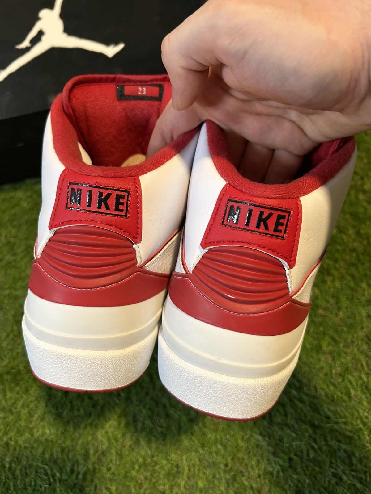 Jordan Brand Jordan 2 White Red Size US 10.5 / EU 43-44 - 7 Thumbnail