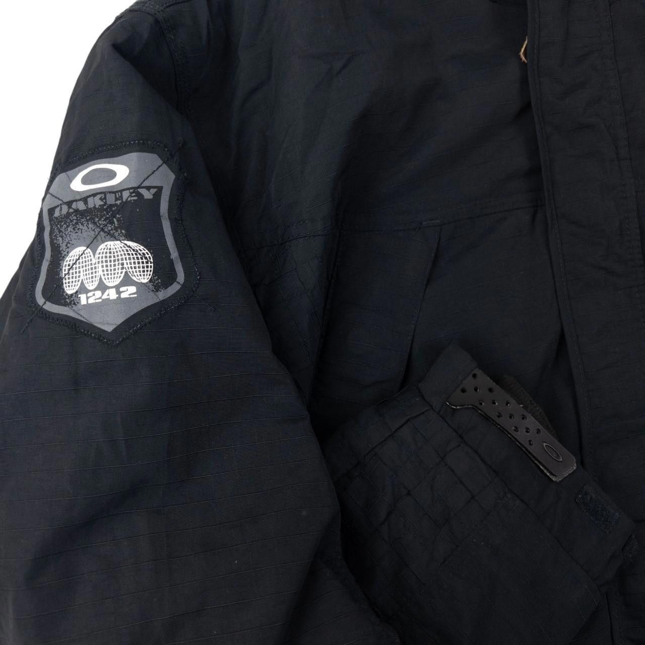 Oakley Vintage Oakley 1242 Zip Up Jacket Size XL Size US XL / EU 56 / 4 - 6 Thumbnail