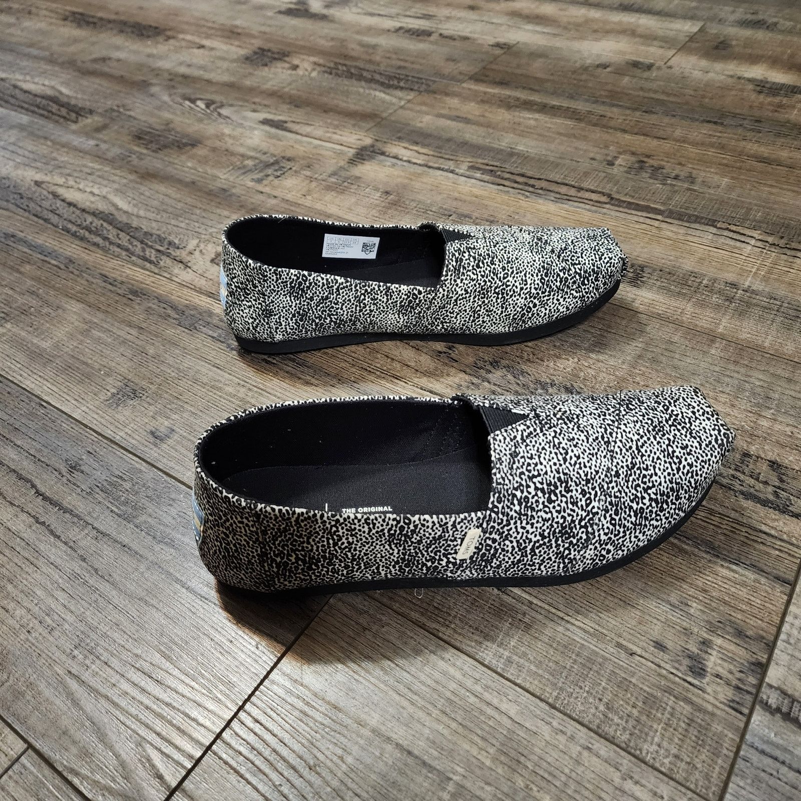 Toms Toms off White mini leopard Print canvas Women's Size 7 shlf Size US 7 / IT 37 - 6 Thumbnail