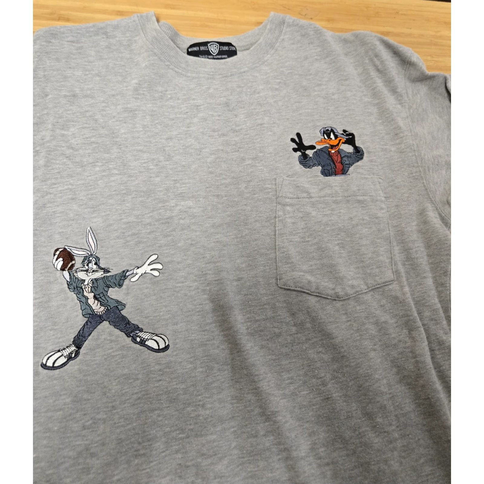 Vintage VINTAGE Warner Bros Shirt Mens Small Gray Bugs Bunny Daffy Duck Long Sleeve 90s Size US S / EU 44-46 / 1 - 2 Thumbnail