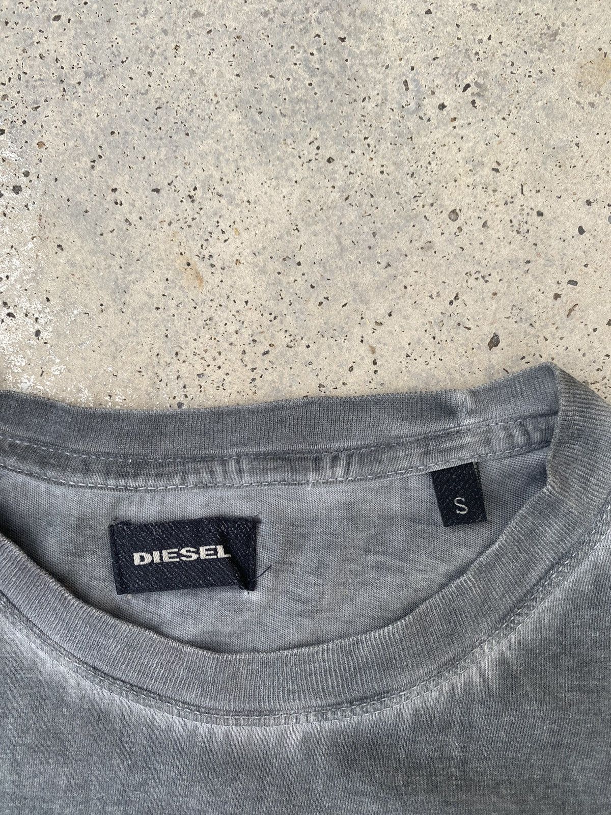 Diesel Sun Faded 2000s Diesel Skull Punk Tees Size US L / EU 52-54 / 3 - 4 Thumbnail