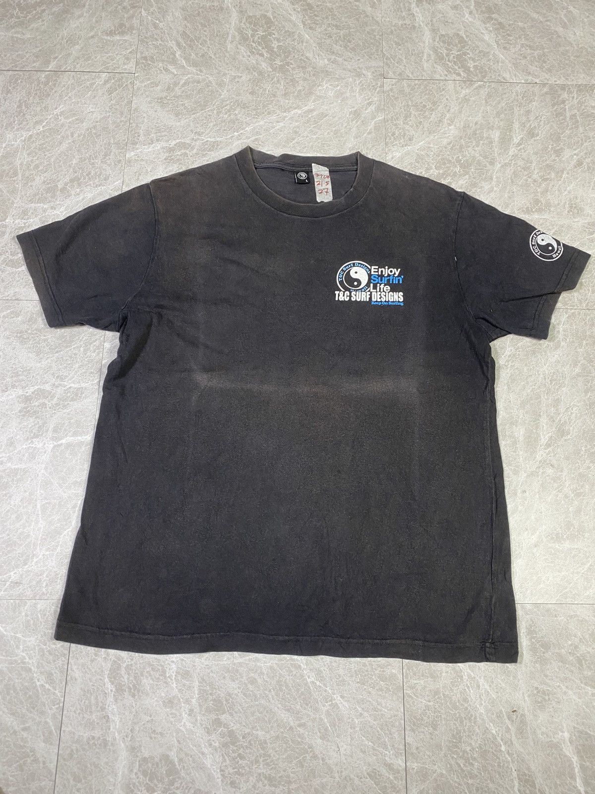 Vintage Distressed surfin tee size L big logo T&C surf Size US L / EU 52-54 / 3 - 7 Thumbnail
