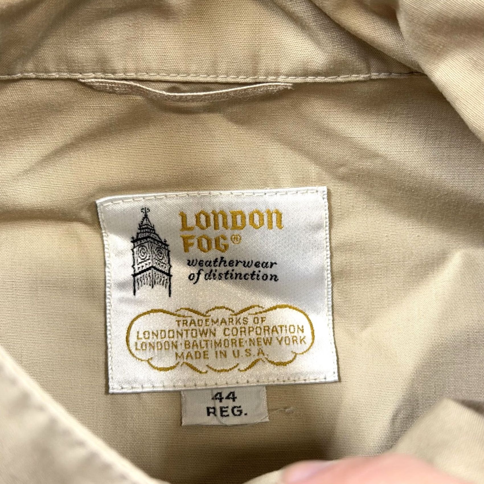 London Fog Vintage London Fog Jacket Mens 44 Beige Windbreaker Full Zip USA Elastic Hem Shirt? Size US S / EU 44-46 / 1 - 2 Thumbnail