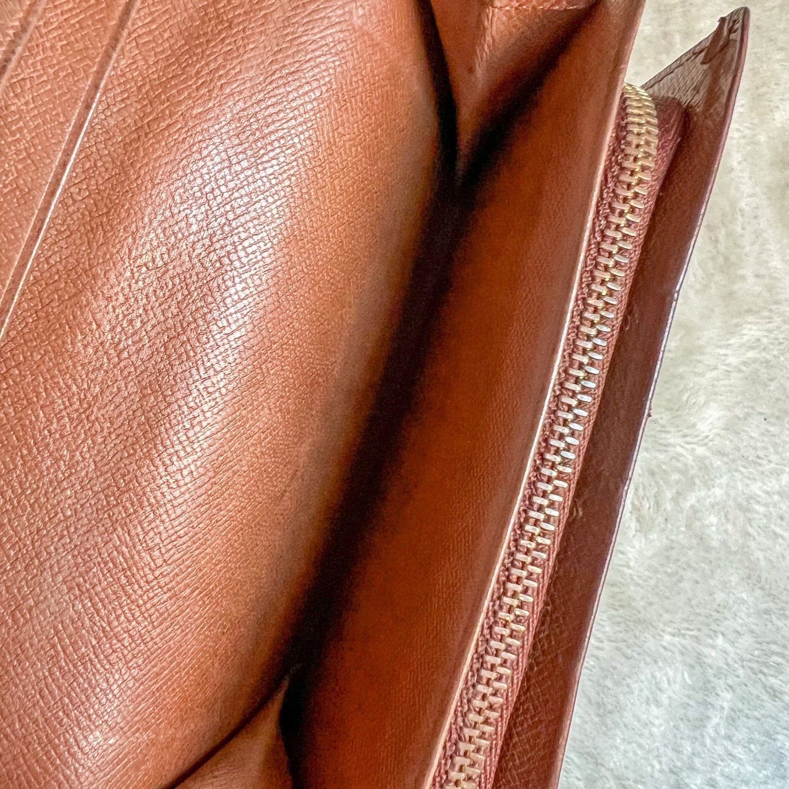 Louis Vuitton Authentic Louis Vuitton Porte Monnaie Monogram Bifold Wallet Size ONE SIZE - 8 Thumbnail