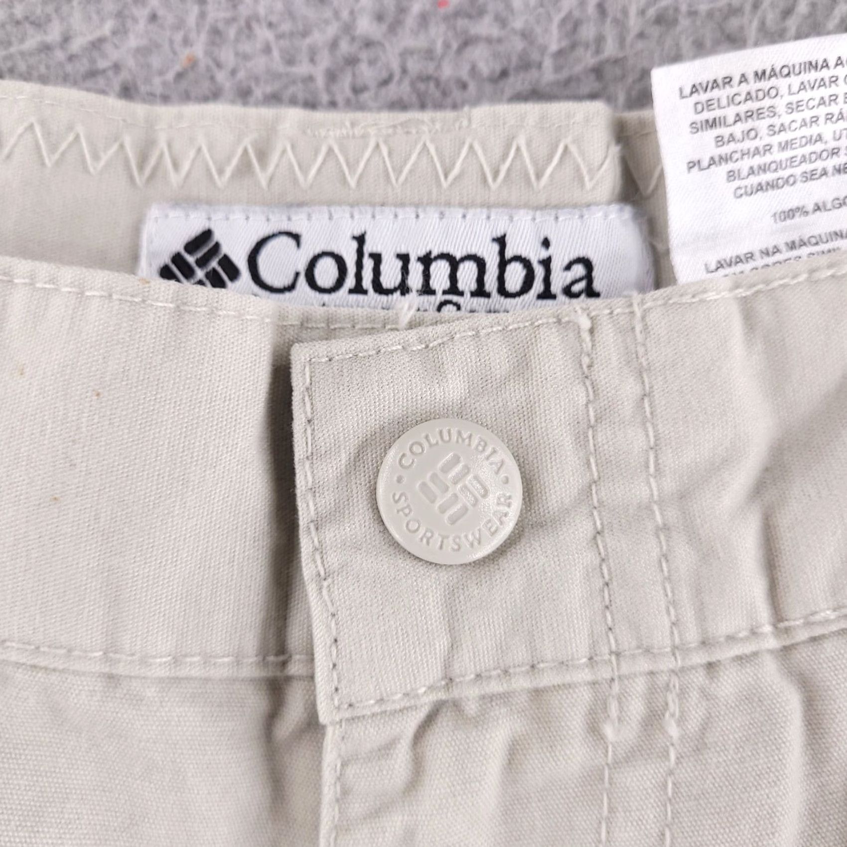 Vintage Columbia Shorts Mens 32 Tan Beige Hiking Ripstop Cotton Chino Flat Front Regular Fit Beige Mens 32 Size US 32 / EU 48 - 2 Thumbnail