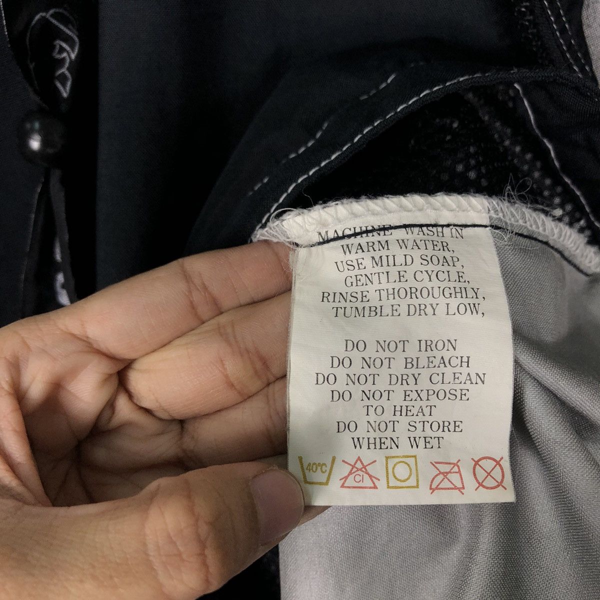Japanese Brand 🔥90’s Oversized Ski Jacket Bear Hunting Survival Design Size US L / EU 52-54 / 3 - 14 Thumbnail