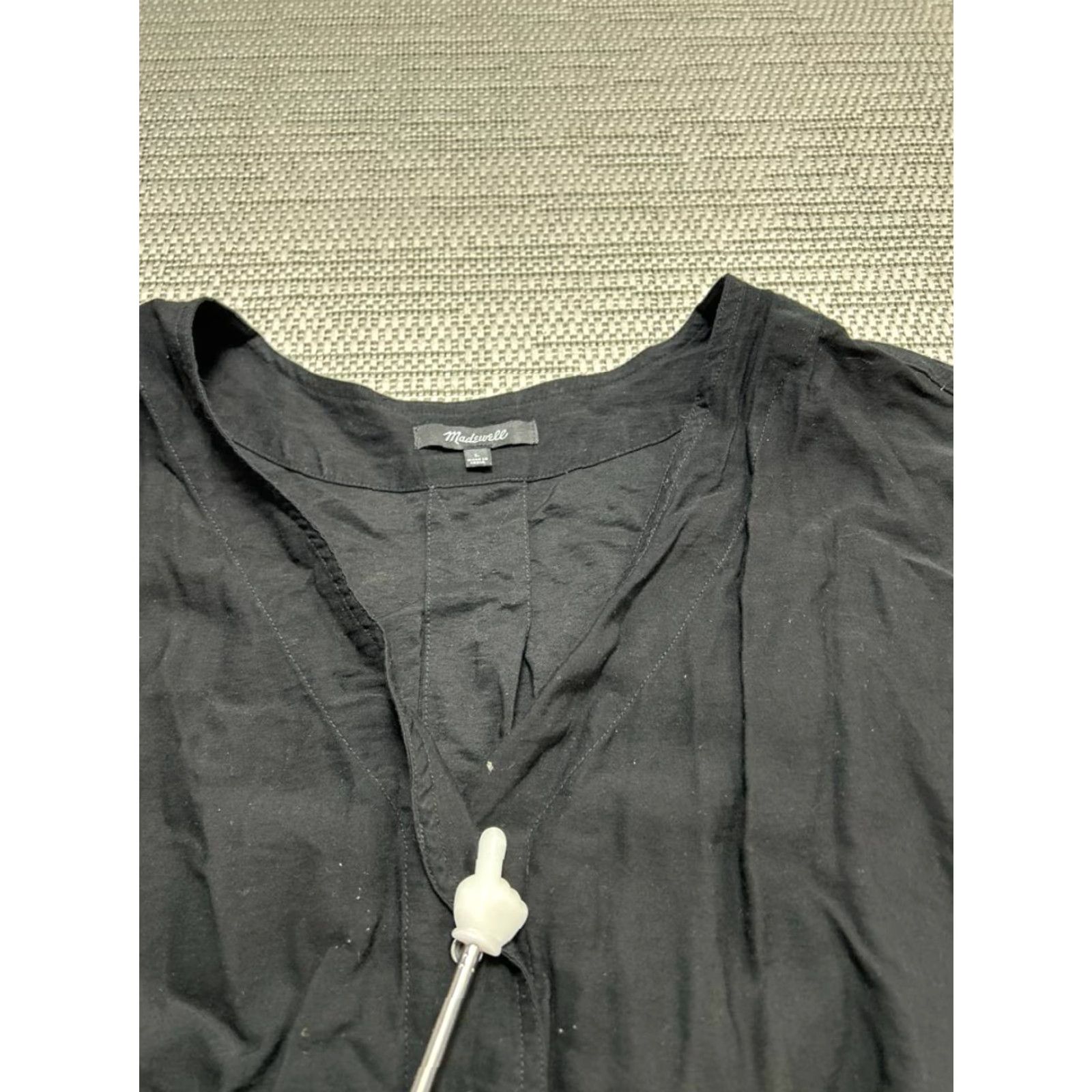 Madewell Madewell Blouse Shirt Womens Large Black Pleated V-Neck Short Sleeve Regular Fit Size L / US 10 / IT 46 - 6 Thumbnail