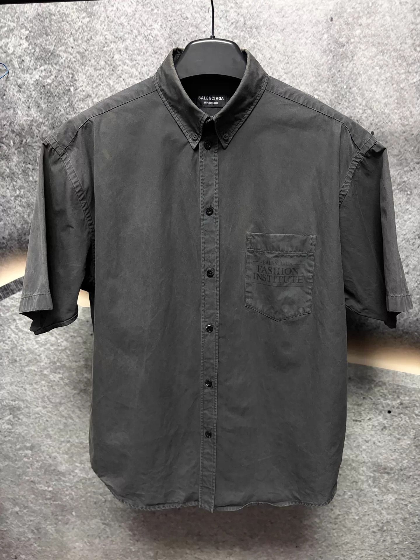 Balenciaga Balenciaga short-sleeve shirt black 37 XS distressed Size US XS / EU 42 / 0 - 1 Thumbnail