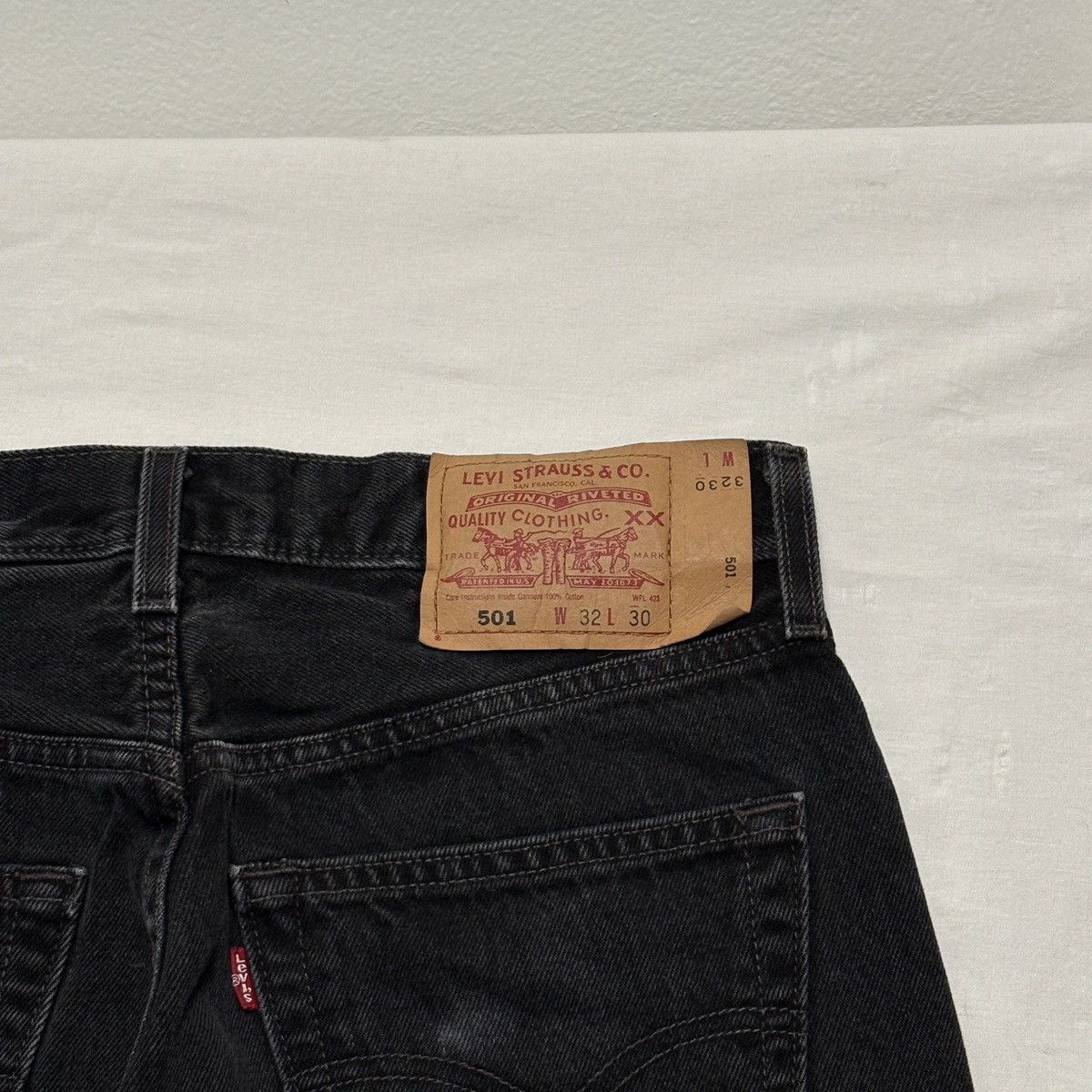 Levi's VTG 90s Levi’s 501 Straight Leg Button Fly Black Jeans 30x30 Size US 30 / EU 46 - 5 Thumbnail