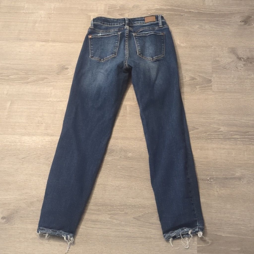 Judy Blue Judy blue slim fit distressed jeans size 0/24 Size 25" / US 0 / IT 36 - 7 Thumbnail