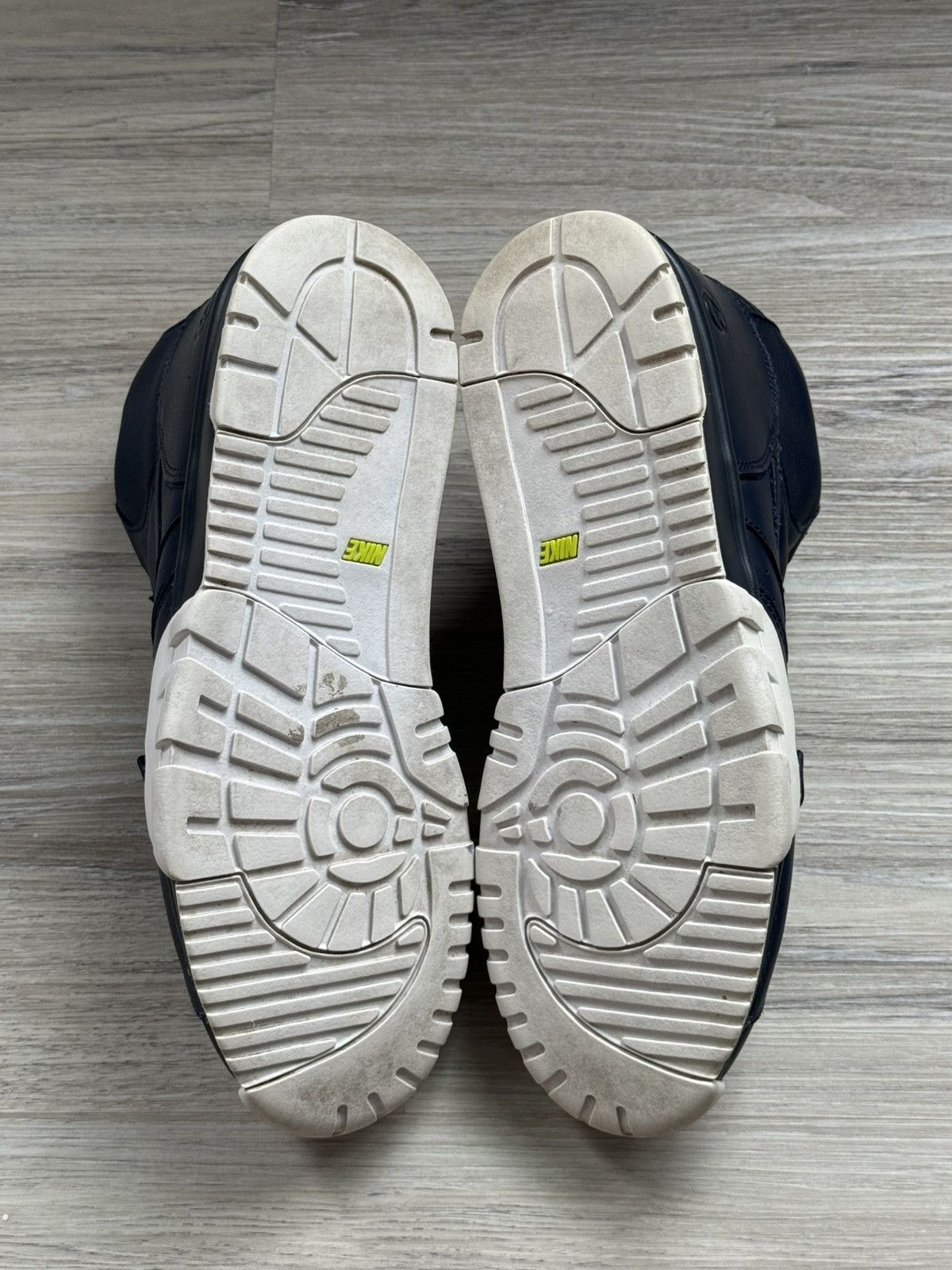 Fragment Design × Nike Nike x Fragment Design Air Trainer 1 Mid SP Size US 12 / EU 45 - 7 Thumbnail