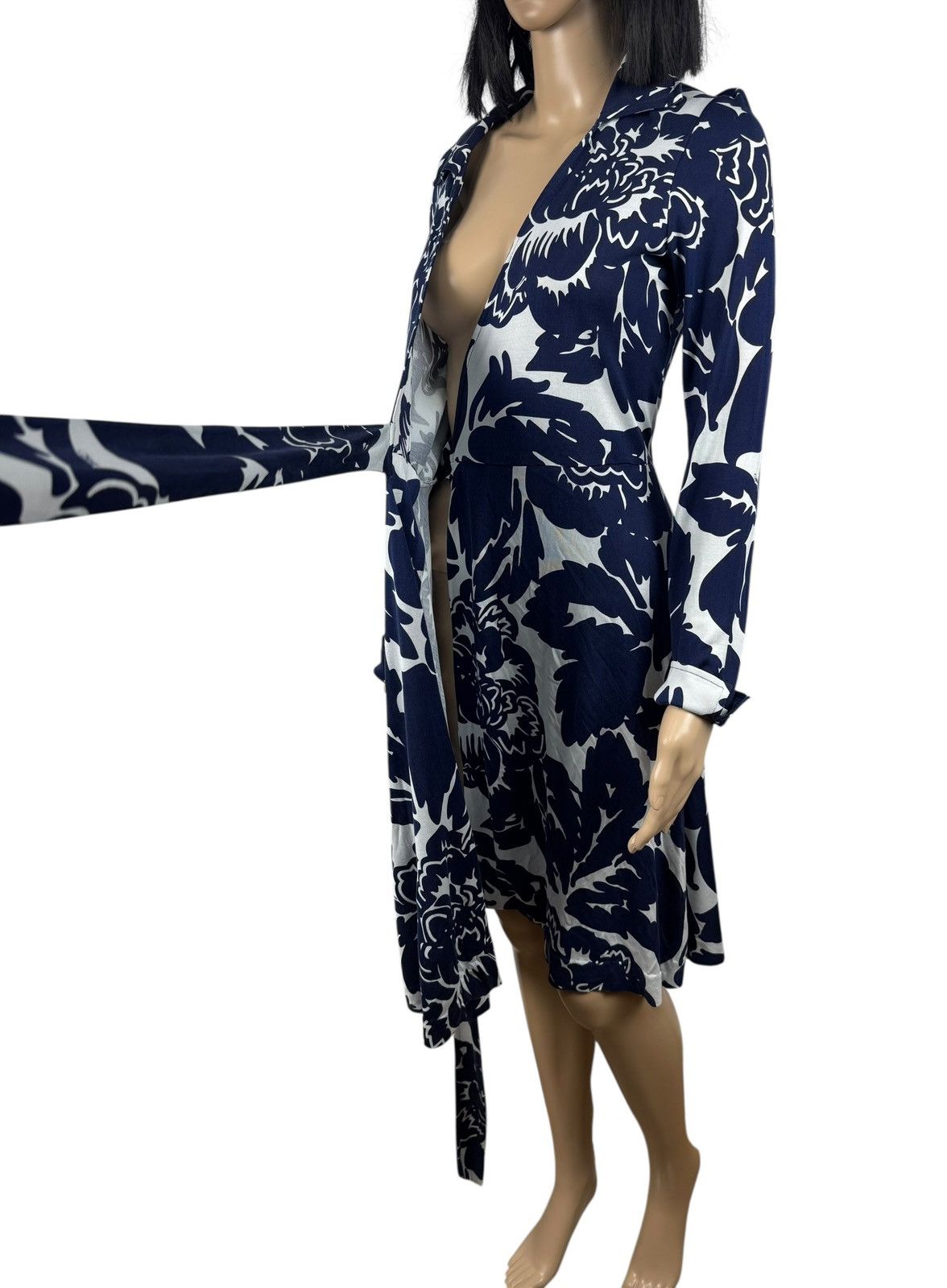 Diane von Furstenberg Diane Von Furstenberg Floral Printed Jersey Wrap Dress Silk Size M / US 6-8 / IT 42-44 - 9 Thumbnail