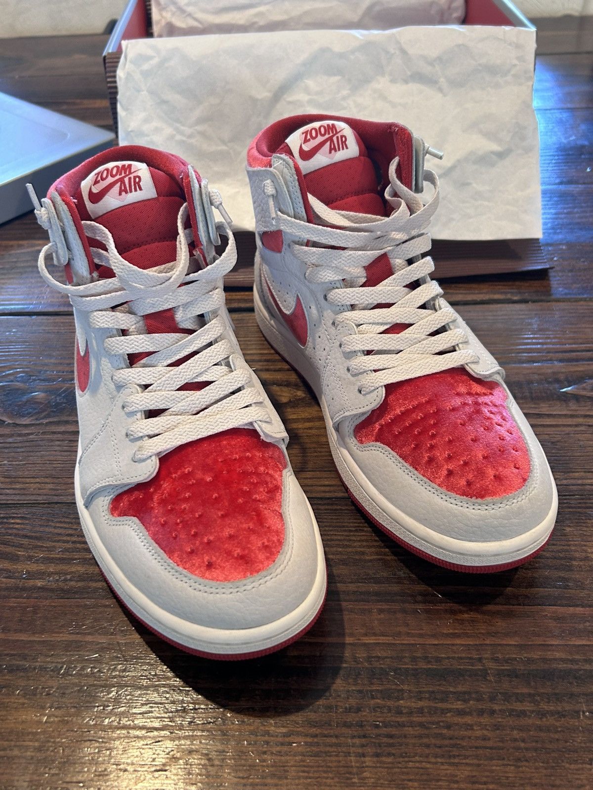 Nike Jordan 1 High zoom air CMFT 2 Valentine’s day 2023 Size US 9.5 / EU 42-43 - 1 Thumbnail