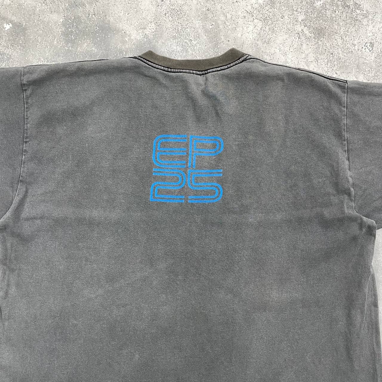 Band Tees Vintage 2001 Elvis Presley Legendary EP25 Anniversary Shirt Size US XL / EU 56 / 4 - 17 Thumbnail