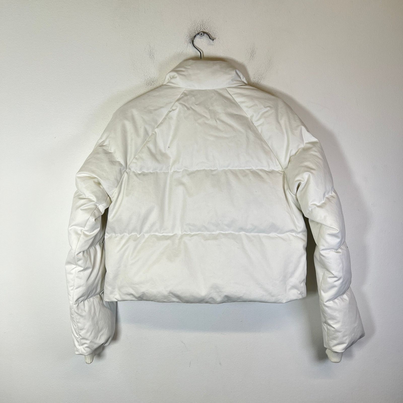 Burberry Burberry Women's Cropped Insulated Down Puffer Jacket Size XS / US 0-2 / IT 36-38 - 2 Thumbnail